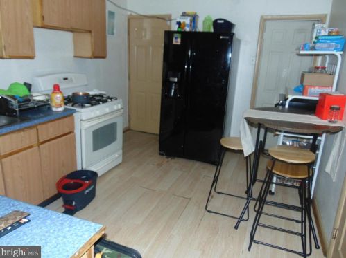 46 21 St, Camden NJ 08105-3707 exterior