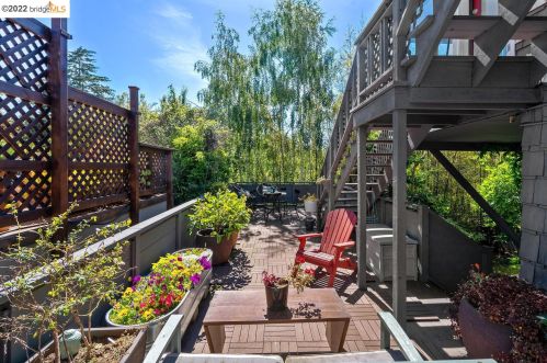 2906 Hillegass Ave, Berkeley CA 94705-2212 exterior