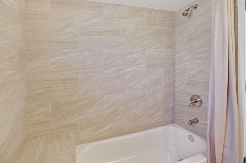 4106 Austin Ave, Chicago IL 60634-1617 exterior