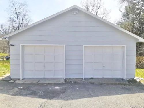 298 Derby Rd, Middletown NY 10940-7294 exterior