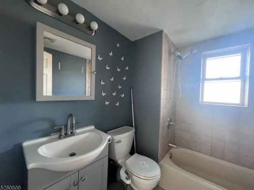 7 Berry Rd, Wantage NJ 07461-3009 exterior