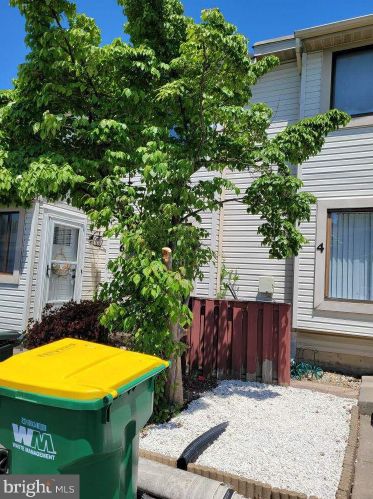 4 Erbitea Ln, New Castle DE  19720-4655 exterior