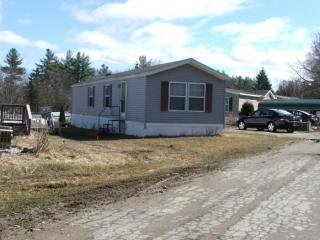 11 Berle Dr, Concord NH  03303-1140 exterior