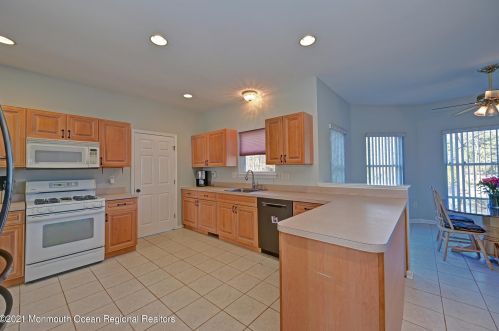 118 Ely Harmony Rd, East Freehold NJ 07728-8012 exterior