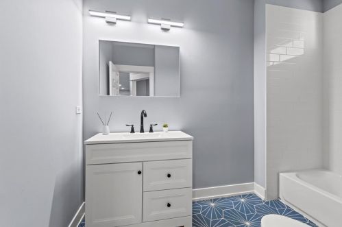 10037 Parnell Ave, Chicago IL  60628-1835 exterior