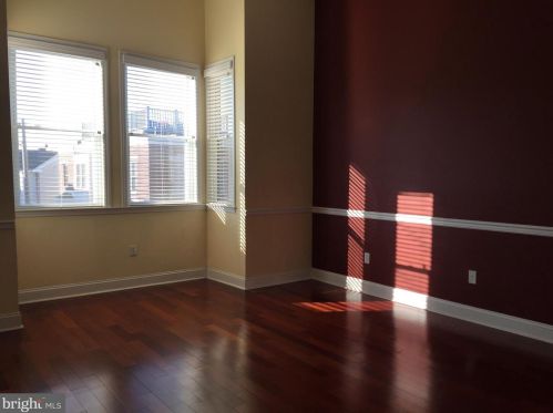 1017 19th St, Philadelphia PA  19146-2606 exterior