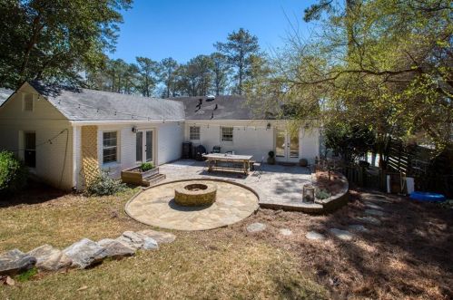 962 Cardova Dr, Atlanta GA 30324-4213 exterior