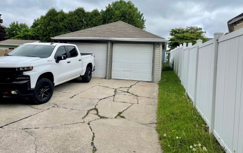 1132 Windiate St, Manitowoc, WI 54220-2707