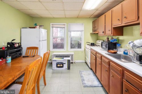 1034 Quinton Ave, Trenton NJ 08629-2402 exterior