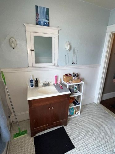 131 Daboll St, Providence RI 02907-2529 exterior