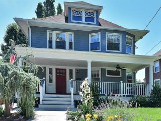 55 Raymond Ave, Rutherford, NJ 07070-1133