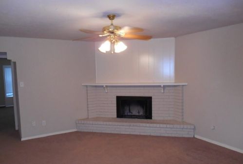 7301 Christie Ln, Dallas TX  75249-1004 exterior