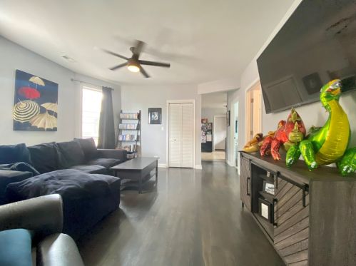 2316 Kedvale Ave, Chicago IL 60629-5110 exterior