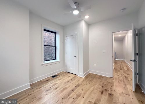 1639 Jackson St, Philadelphia PA 19145-3617 exterior