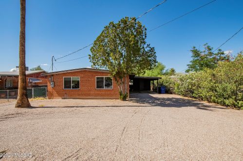 3325 Camden St, Tucson, AZ 85716-3615
