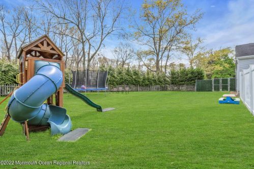 28 Linda Dr, Jackson Twp NJ 08527-5026 exterior