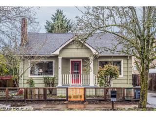 3425 Webster St, Portland, OR 97211-7639