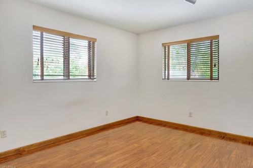 130 20 St, Naples FL 34117-9410 exterior