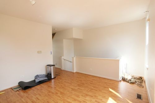 729 Blackhawk St, Chicago IL  60610-1170 exterior