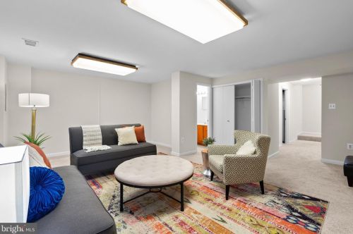 1405 Casino Cir, Silver Spring MD 20906-5901 exterior