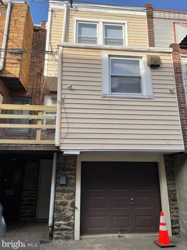 4029 Dungan St, Philadelphia PA 19124-5316 exterior