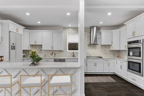 6822 Artesian Ave, Chicago IL  60629-1327 exterior