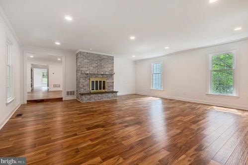 1905 Heritage Rd, Huntingdon Valley PA  19006-7813 exterior