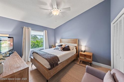 3010 Newfound Harbor Dr, Merritt Island FL 32952-2624 exterior