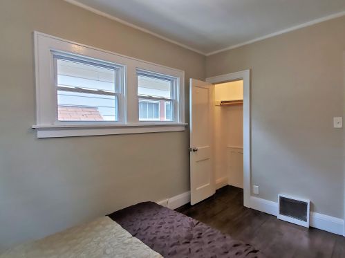 2837 7 St, Milwaukee WI 53215-3907 exterior