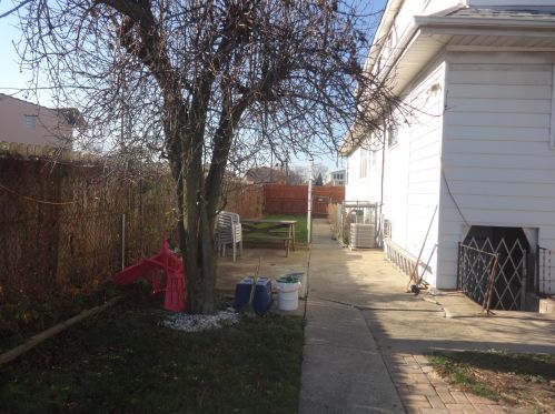 2827 Harlem Ave, Chicago IL 60634-2208 exterior