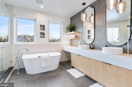 1850 5th St, Washington DC  20001-5111 exterior