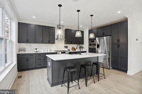 401 Boyd Ave, Silver Spring MD 20912-5404 exterior