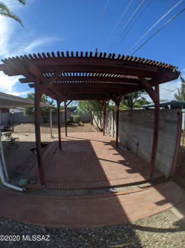 1164 Edgewater Dr, Tucson AZ 85704-2415 exterior