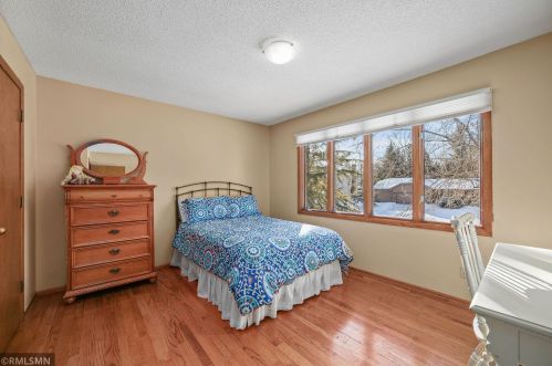 1441 Colleen Ave, Saint Paul MN 55112-1939 exterior