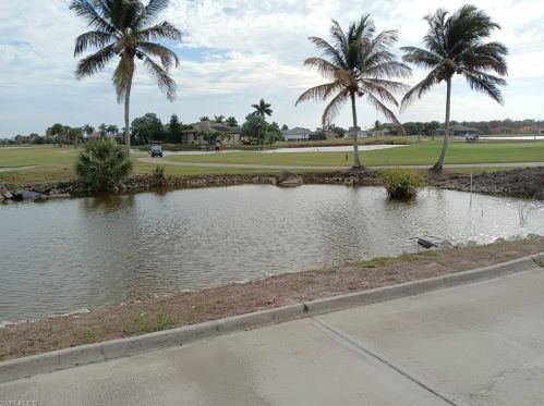 18463 Royal Hammock Blvd, Naples FL 34114-8931 exterior