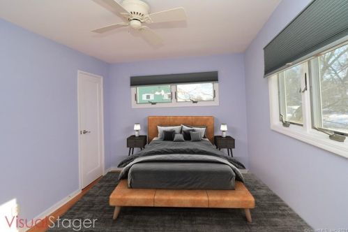 18 Midrocks Dr, Norwalk CT 06851-1621 exterior