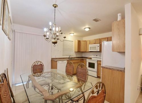 7304 Deland Ave, Fort Pierce FL 34951-1425 exterior