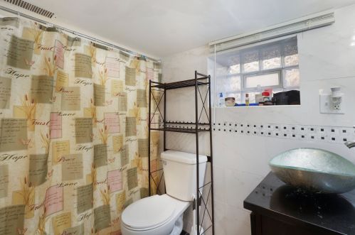 3501 Le Moyne St, Chicago IL  60651-2210 exterior