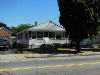 394 Webster Ave, Cranston, RI 02920-5451