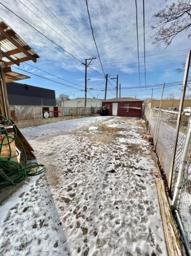 814 Harding Ave, Chicago IL 60805-1437 exterior