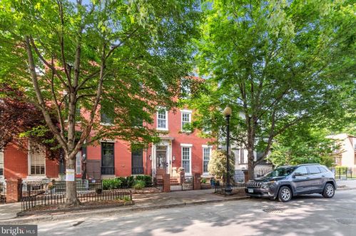 1111 M St, Washington DC  20005-4336 exterior