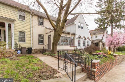 328 Gln Echo Rd, Philadelphia PA 19119-2915 exterior