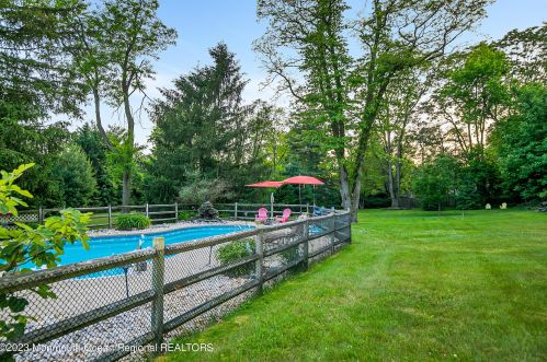 38 Normandy Ct, Middletown NJ 07748-3221 exterior