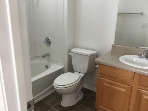 7406 40th Ln, Phoenix AZ  85041-6006 exterior