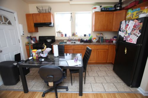 3939 Iowa St, Chicago IL 60651-3242 exterior