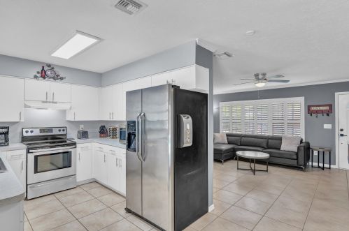 6505 Pensacola Rd, Fort Pierce FL  34951-1500 exterior