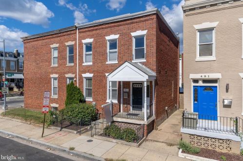453 Lamont St, Washington, DC 20010-2524