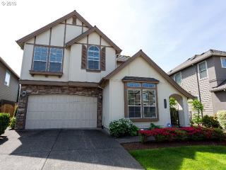 15614 Kingbird Dr, Happy Valley, OR 97015-3626