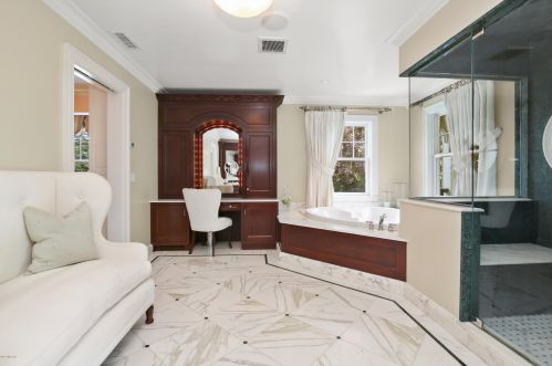 200 Byram Shr Rd, Greenwich CT 06830-6928 exterior