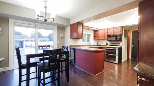 1666 Princess Ln, Meskegon MI 49445-1739 exterior